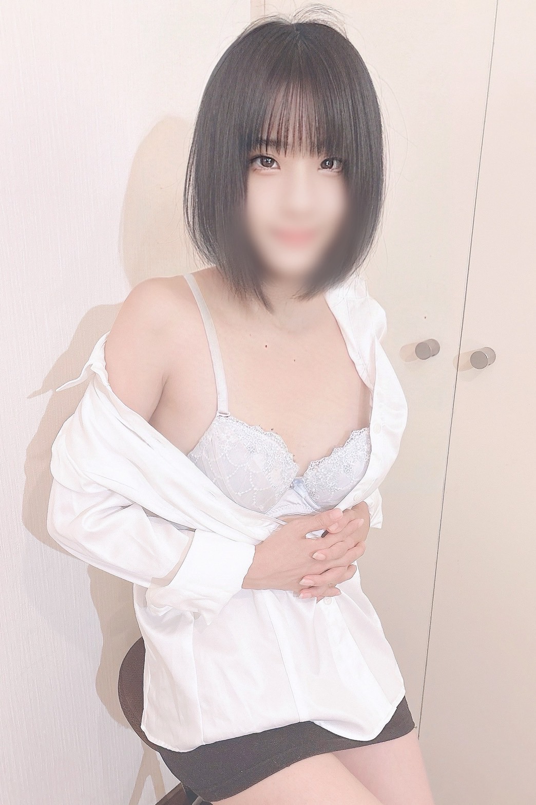 体験入店初日メイ23歳16日18：00～